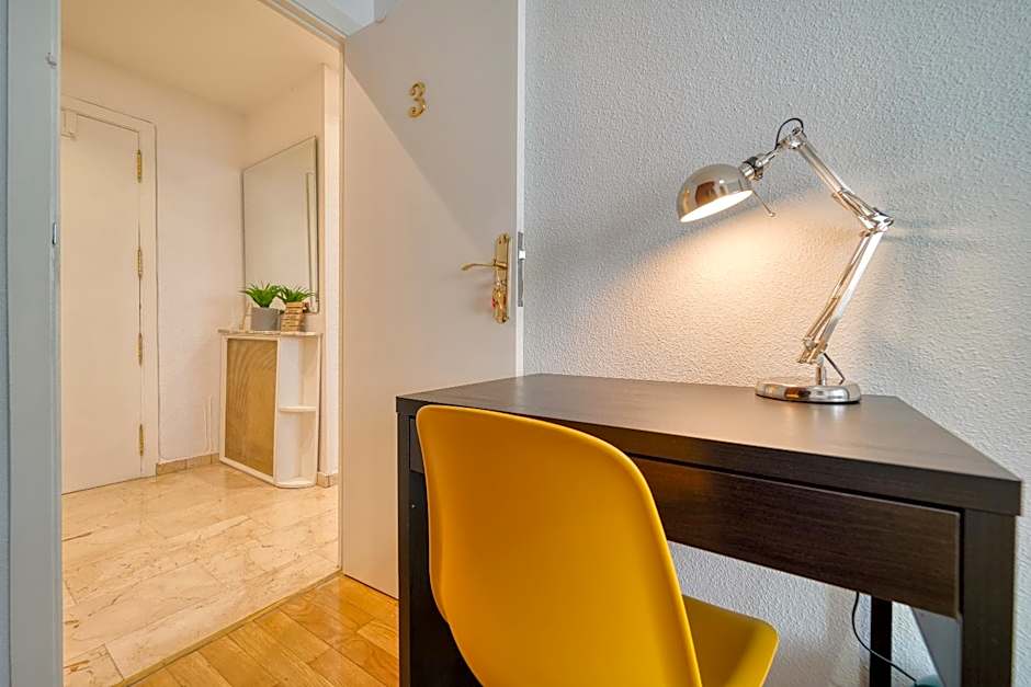 B CasaCafé Madrid Pozuelo 2 Baño Fuera de la habitacion o COMPARTIDO