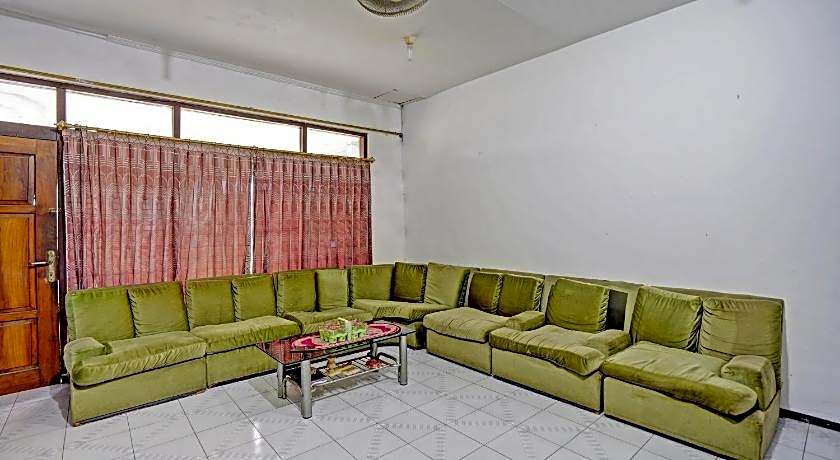 Hotel O Sidomulyo Kost Syariah