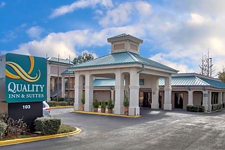 Quality Inn & Suites Clinton - Jackson West