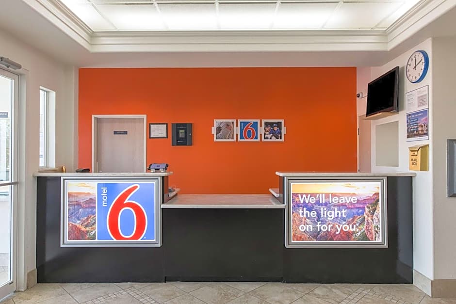 Motel 6-San Antonio, TX - Downtown - Alamo Dome