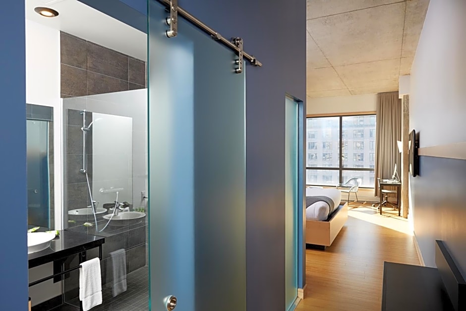 Le Dauphin Montréal Centre-Ville