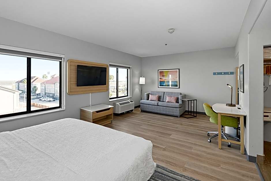 Hampton Inn & Suites Pharr