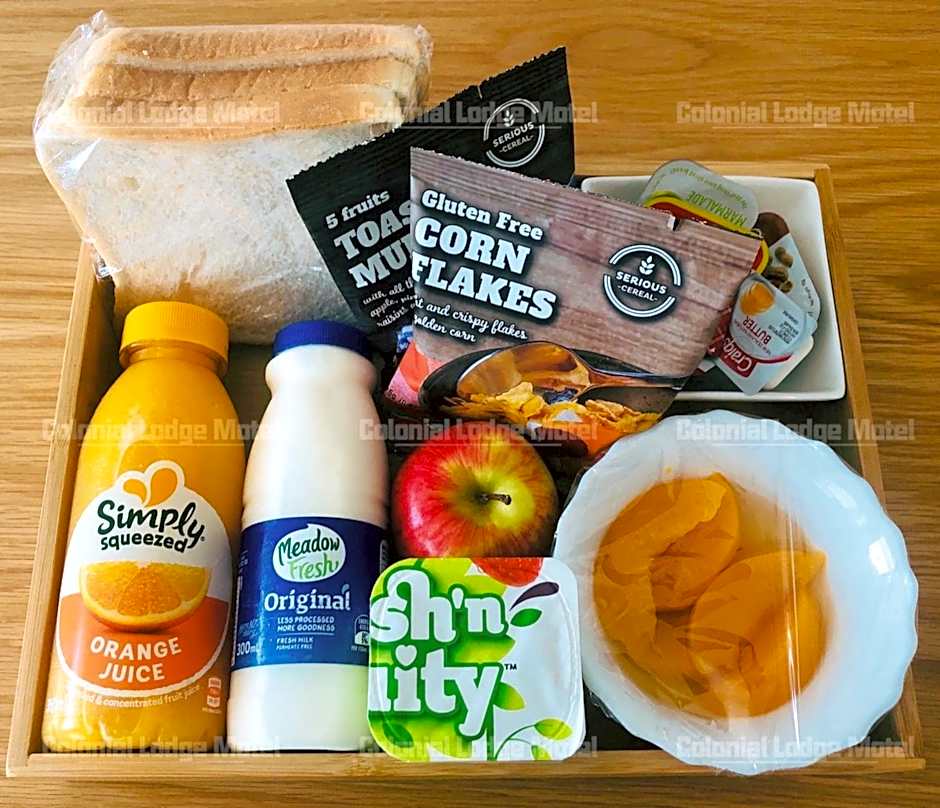 Colonial Lodge Motel