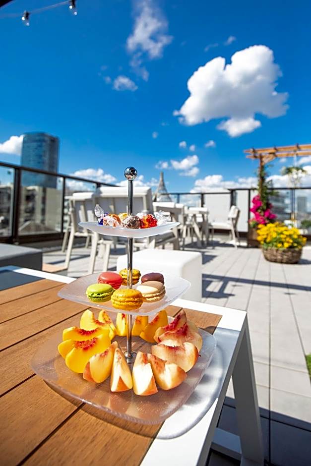 SOLA HOTEL