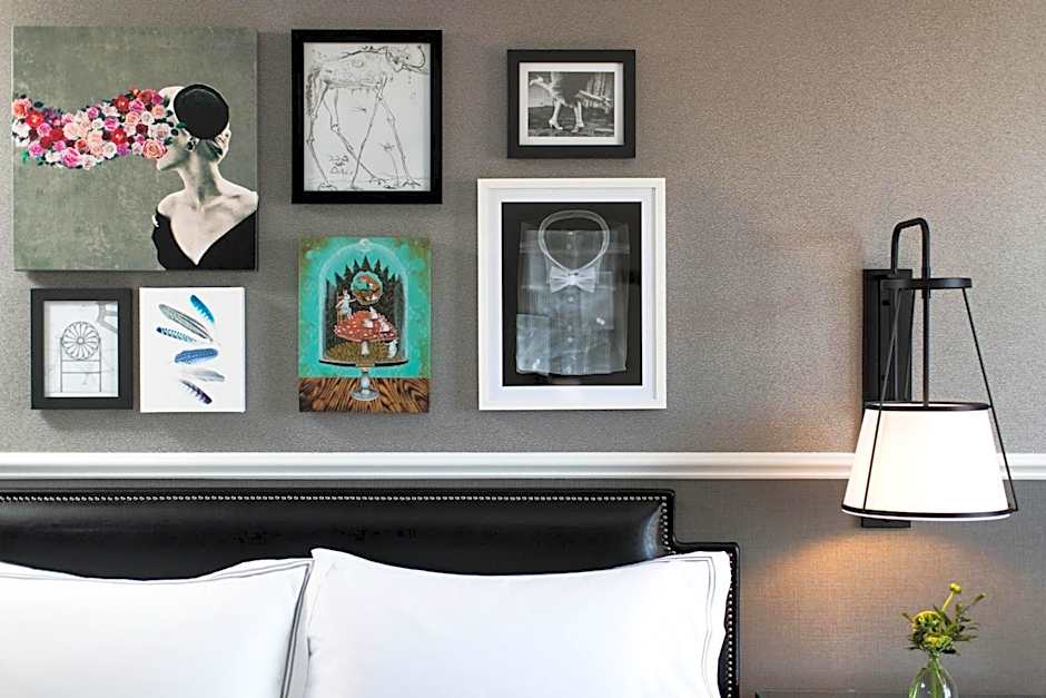 The Lindy Renaissance Charleston Hotel