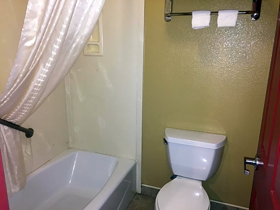 Thunderbird Lodge