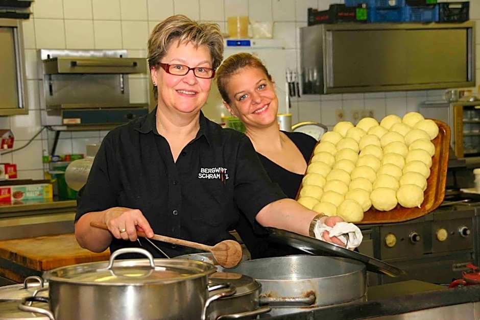 Mohnhotel - Bergwirt Schrammel