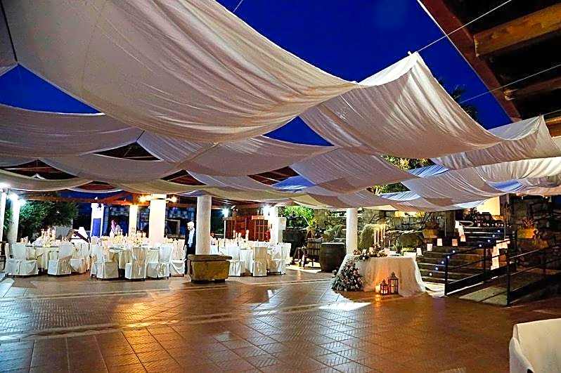 Hotel Villaggio Ristorante Pizzeria Museo TANIT