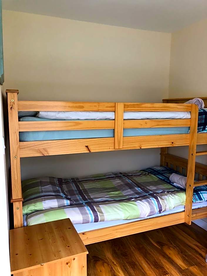 1 Lochness Rooms&Hostel