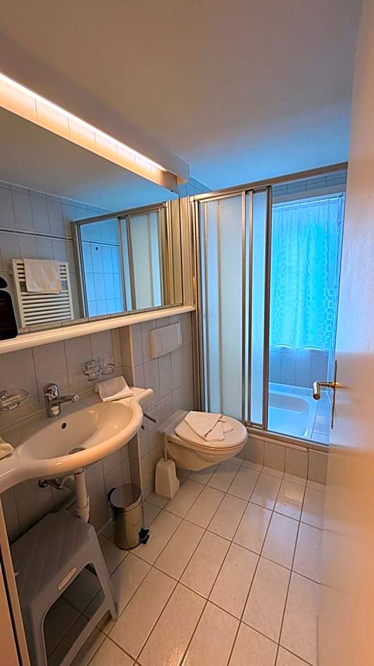 Hotel Heilquelle-Leukerbad-Therme