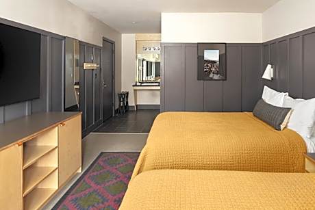 Queen Room with Two Queen Beds - Disability Access