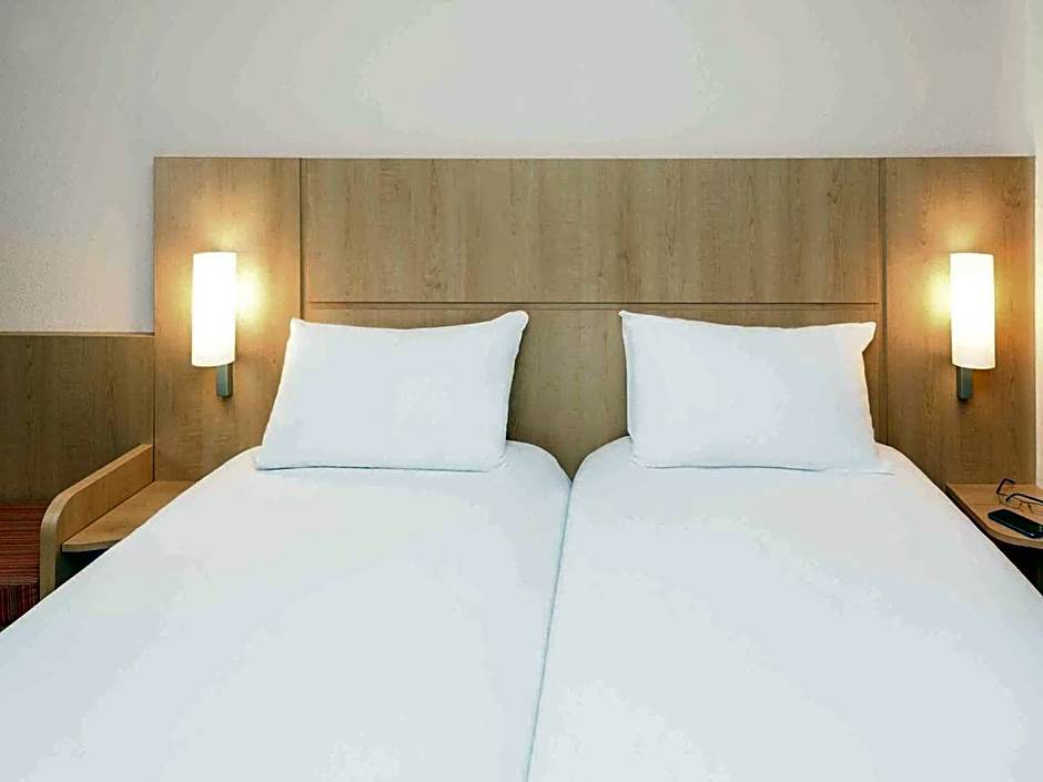 Ibis Esch Belval