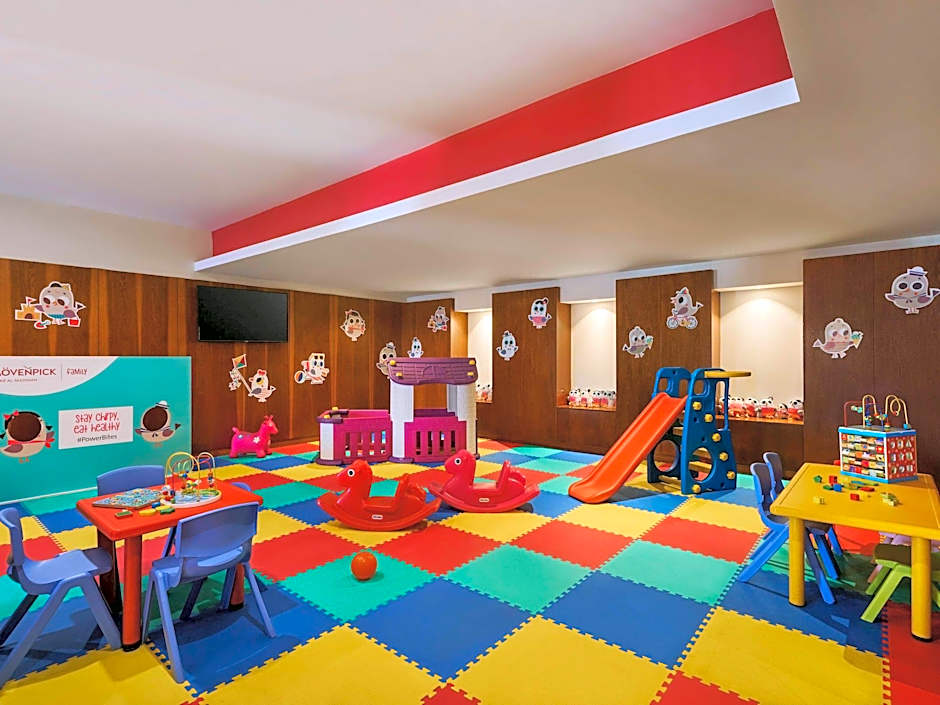 Anwar Al Madinah Movenpick Hotel