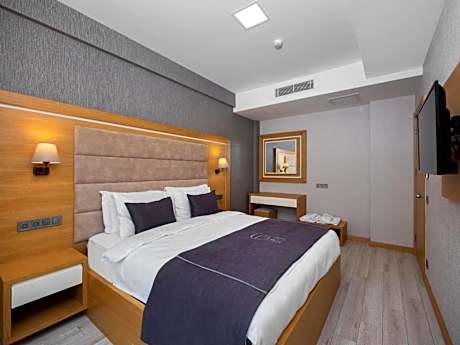 Suite with Balcony