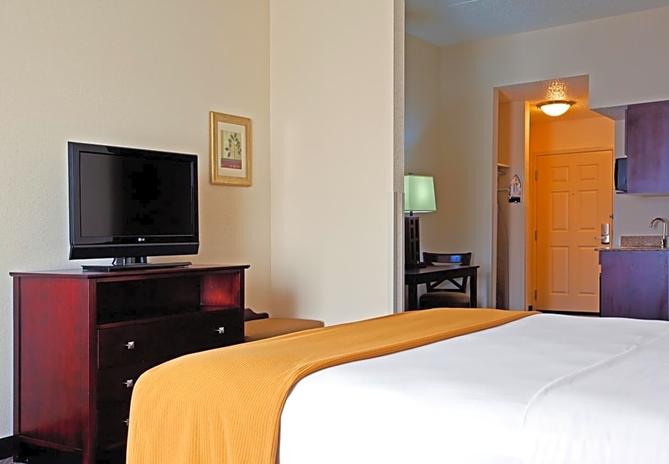 Holiday Inn Express Hotel & Suites Chicago Airport West-O'Hare