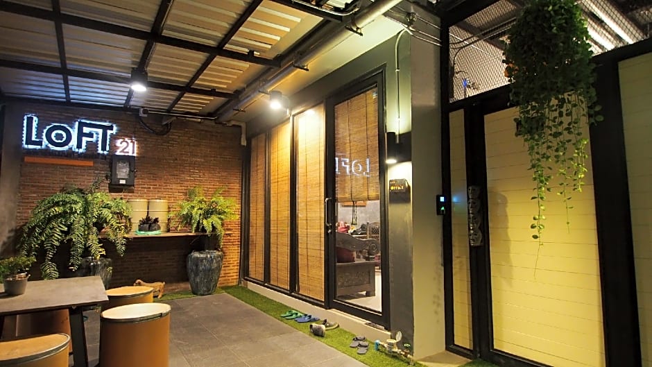 Foto 1 daripada 49 — LoFT21