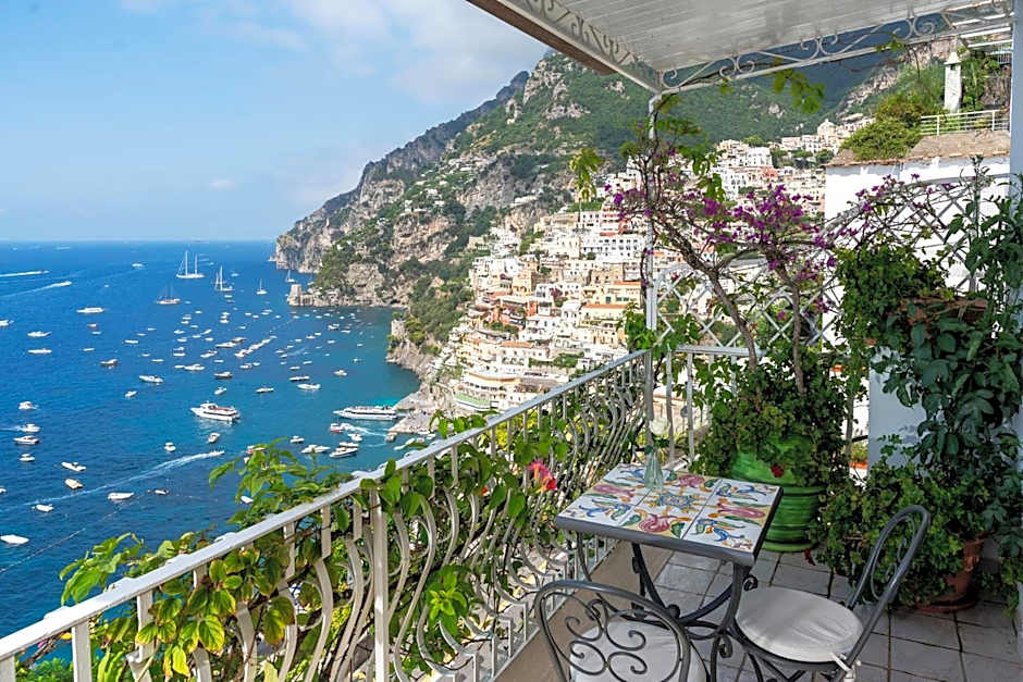 Hotel Eden Roc Suites