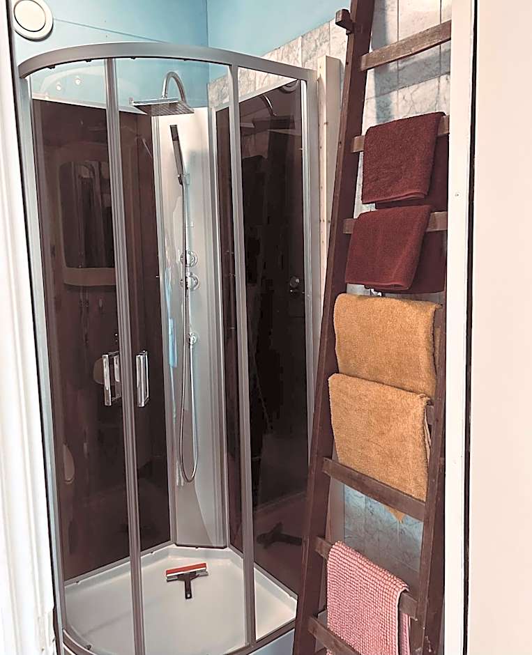 Slapen bij Café de Concurrent