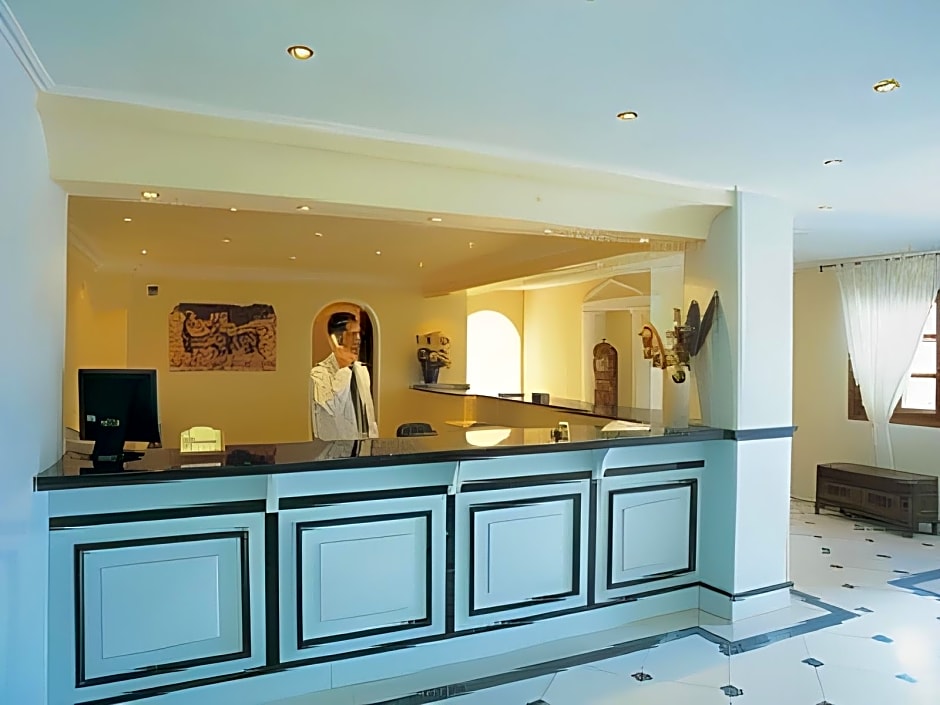 Mediterranean Beach Palace Hotel