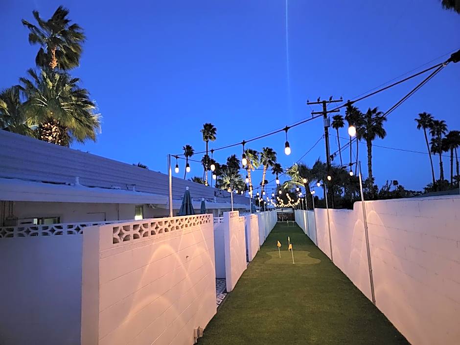 BelleVue Oasis - Adults Only