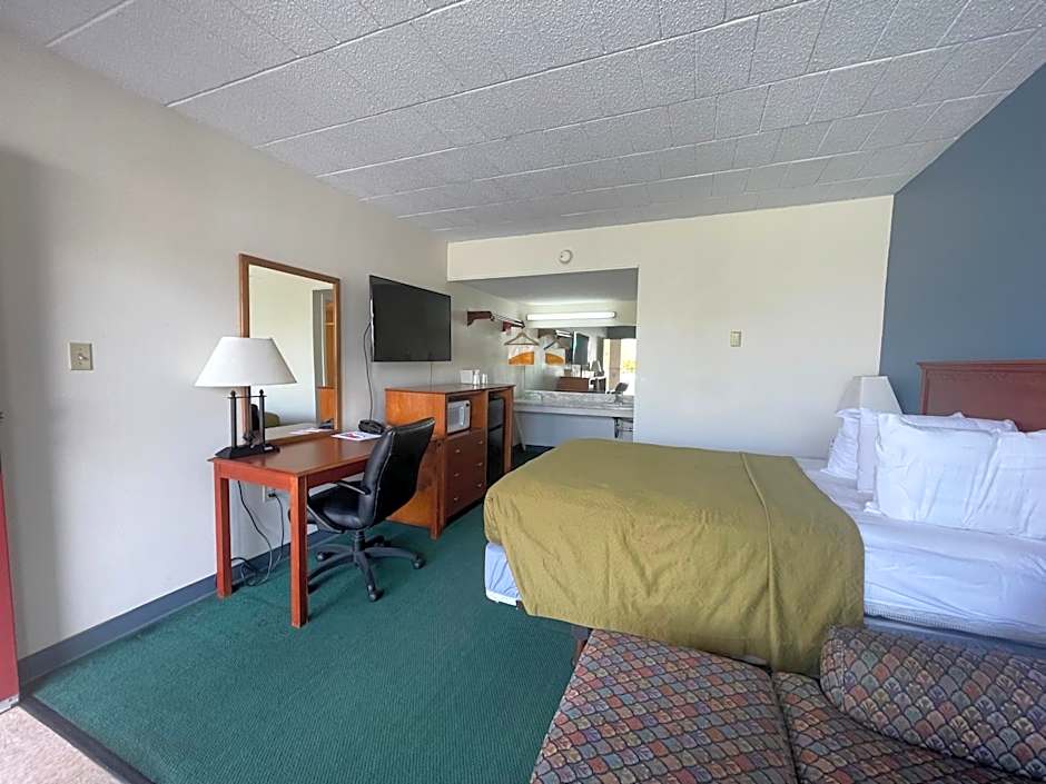 Horseshoe Curve Lodge