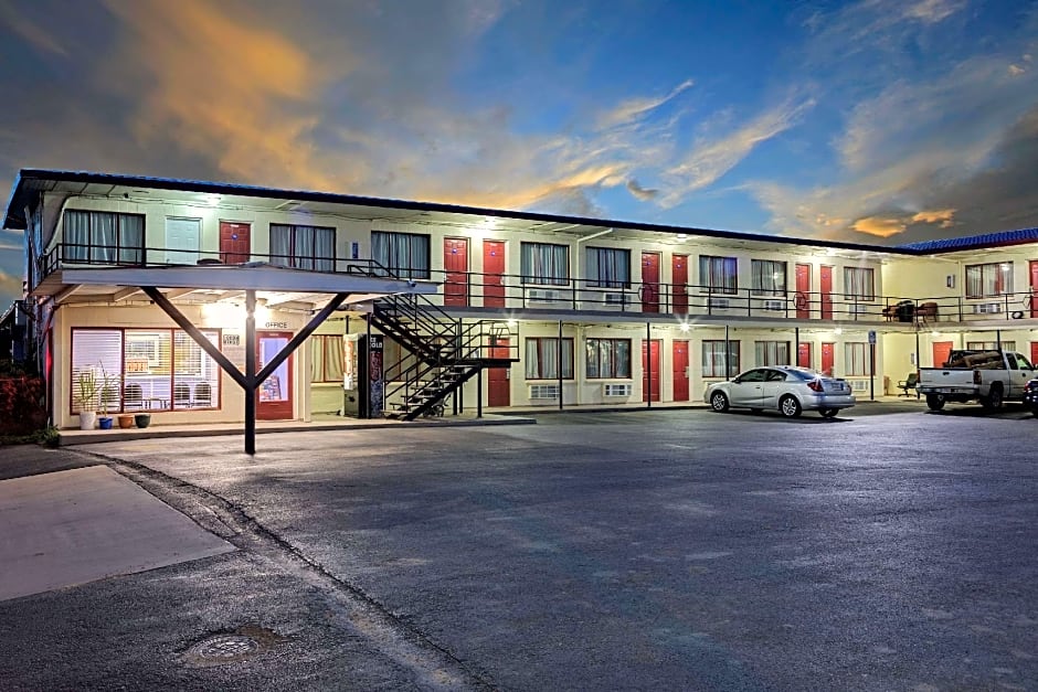 Knights Inn Big Spring