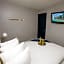 Hollywood Beach Suites and Hotel