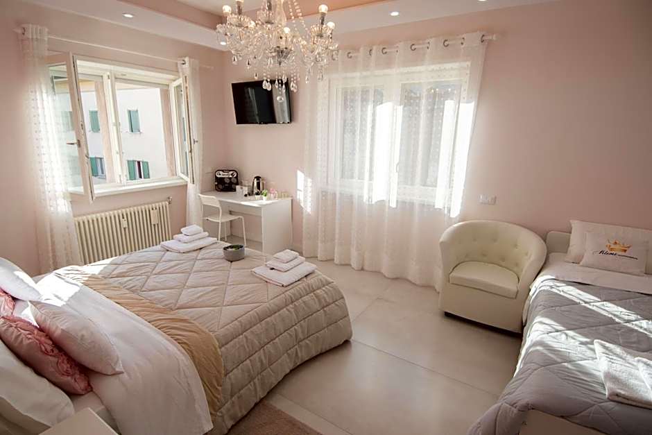 Klemi, rooms in old town Dolomia best home Check in automatico