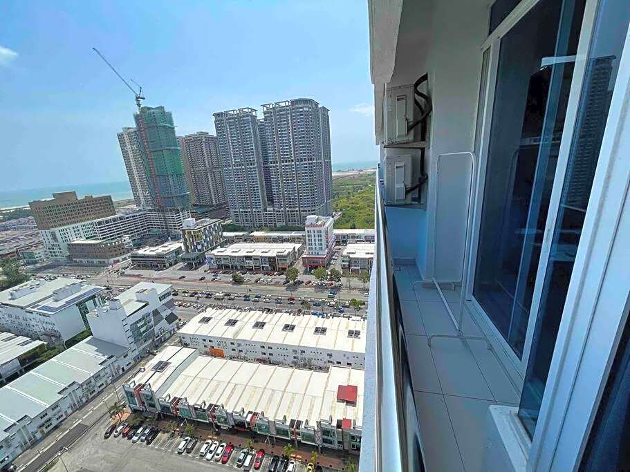 The Wave Kota Laksamana -Halal Friendly