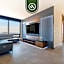 Luxury 2 BR Condo in Reforma - Skyline View - Pool