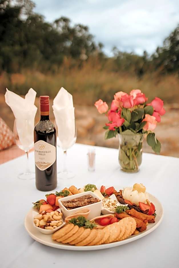 Ndhula Luxury Tented Lodge