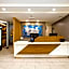 Holiday Inn Express & Suites Sacramento NE Cal Expo By IHG