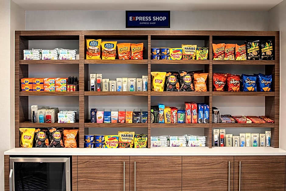 Holiday Inn Express & Suites Woodside LaGuardia Airport By IHG