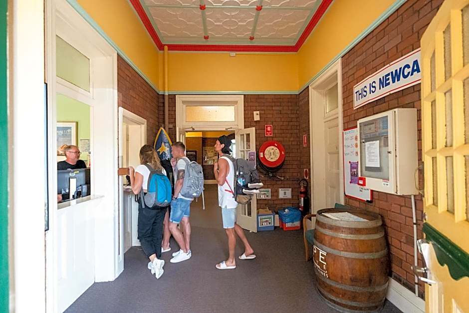Newcastle Beach YHA Hostel