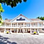 Canalside Inn