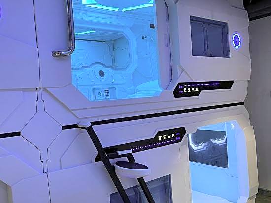 Jianpuke Space Capsule Backpacker Hostel
