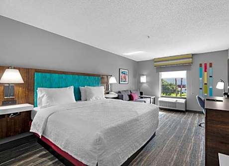 1 King W/Microwv/Fridge Nonsmoke