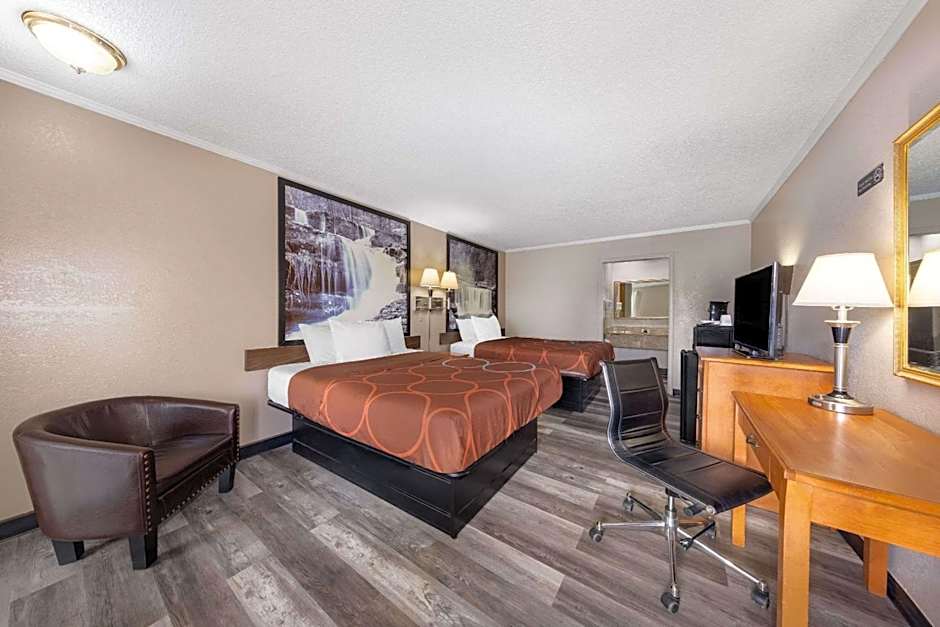 Super 8 by Wyndham Kansas City Airport North