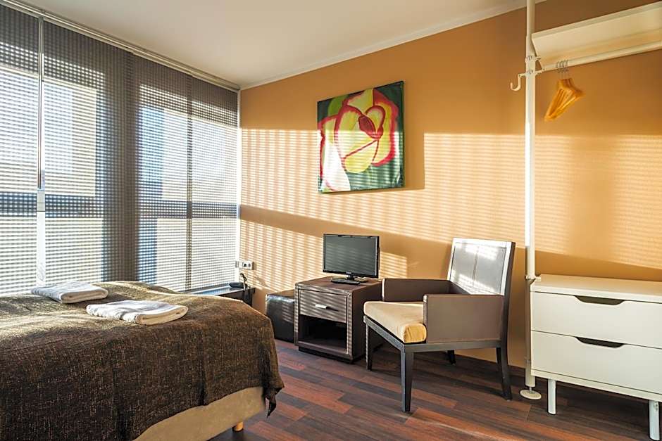 Apple City Hotel