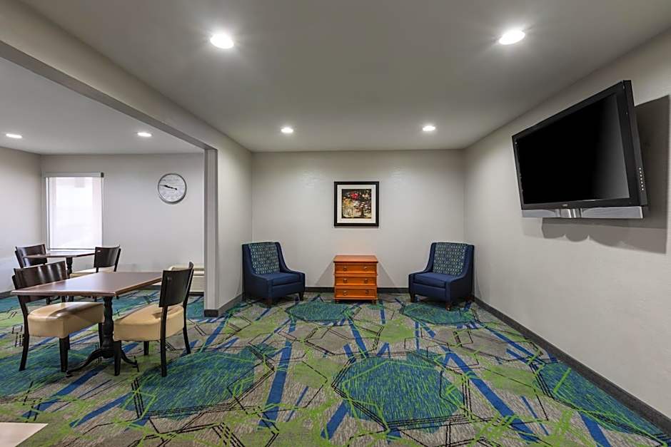 Days Inn by Wyndham Greenville