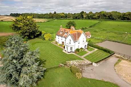 Lower Bryanston Farm