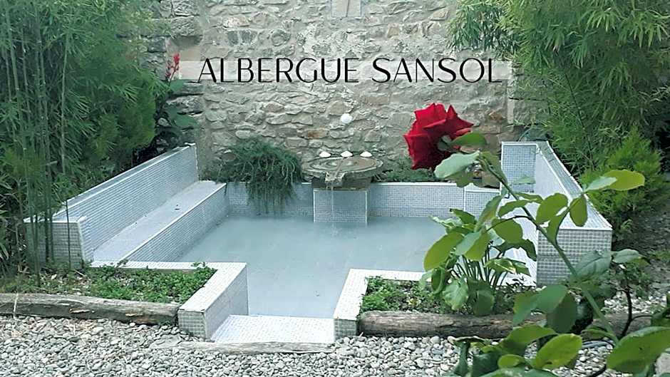 Albergue Sansol - El oasis del camino francés - Exclusivo para peregrinos