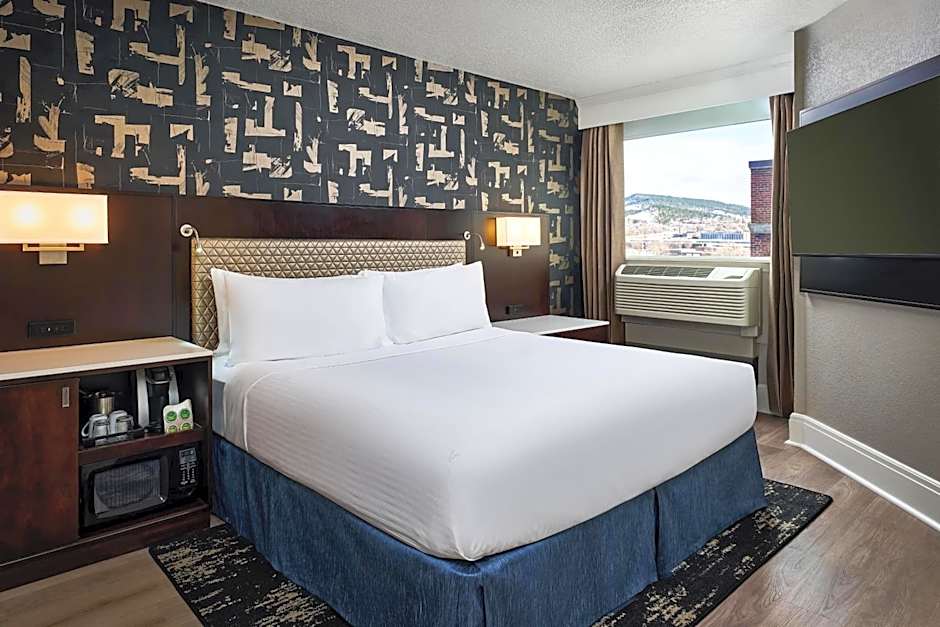 Hotel Alex Johnson Rapid City, Curio Collection by Hilton