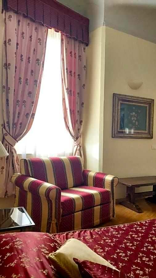 Tornabuoni La Petite Suite
