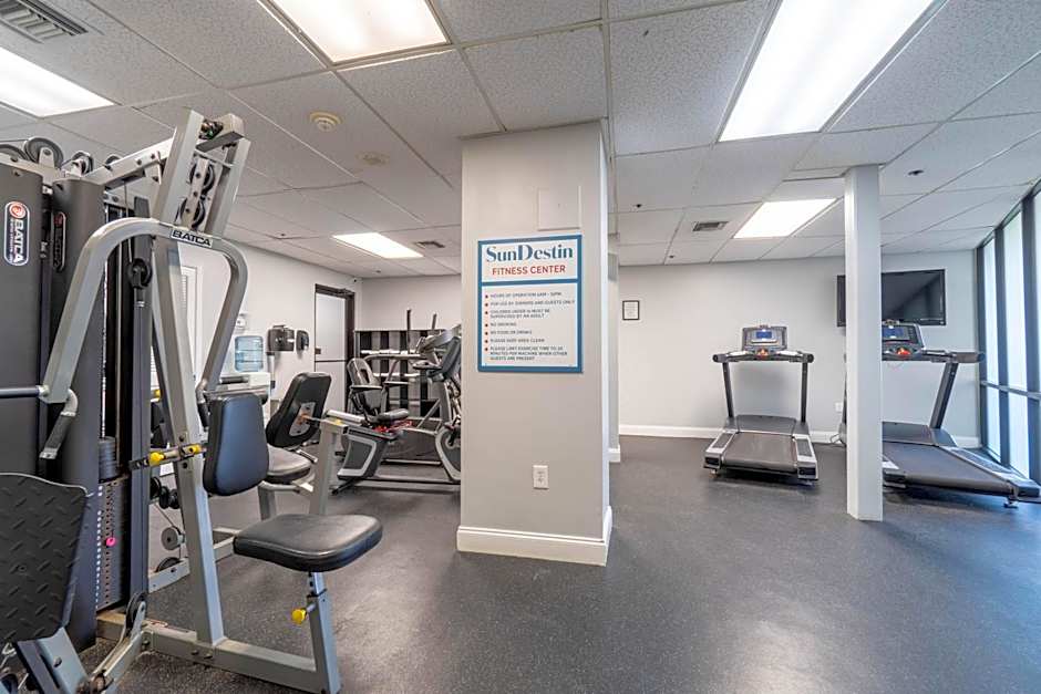 Splash Into Sundestin, Thanksgiving Stays Get 50 Gift Card