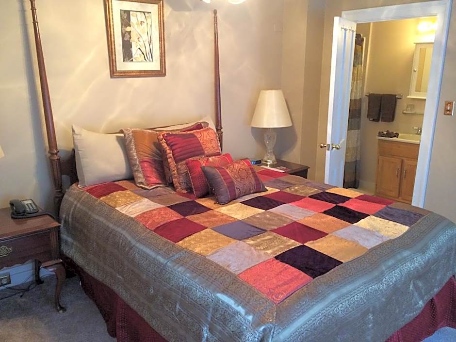 Photo 1 of 4 of Standard 1 Queen Bed