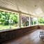 Petersons Armidale Winery and Guesthouse