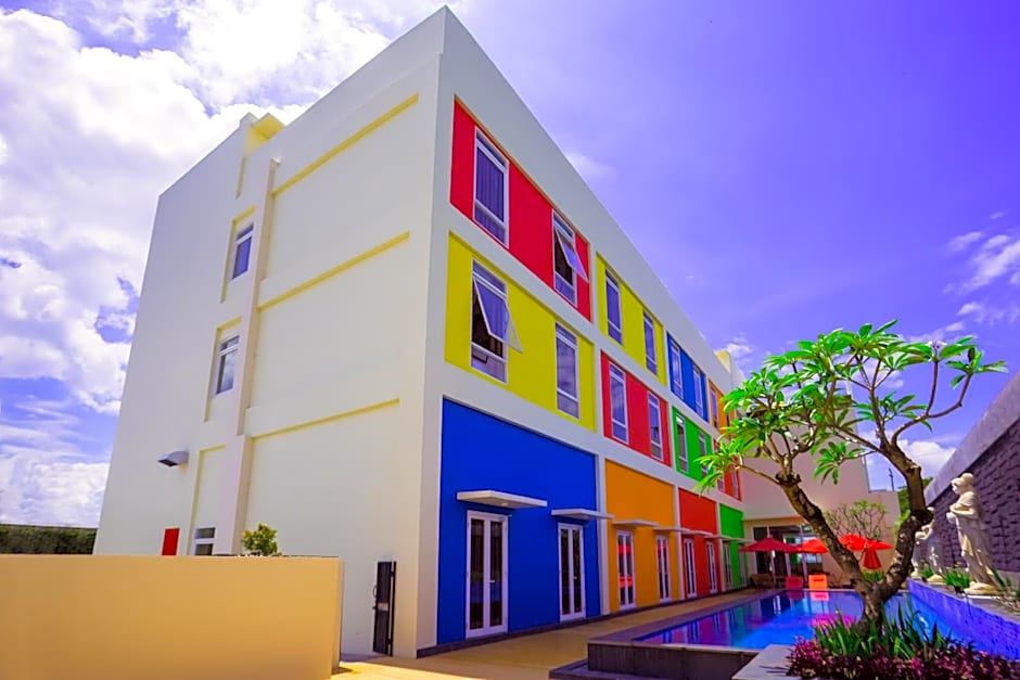 Front One Hotel Purwodadi