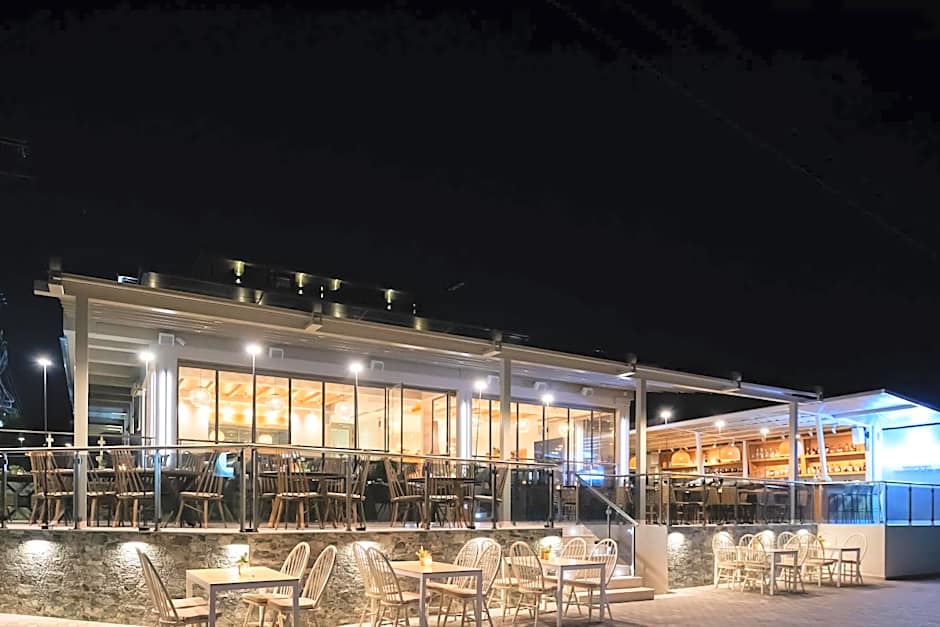 Sea Level Hotel by Diomedes Group