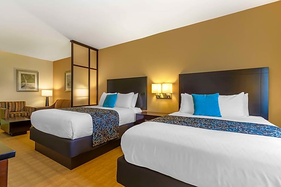 Best Western Plus Lytle Inn And Suites